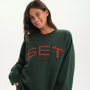 Set Active Holiday Drop Crewneck